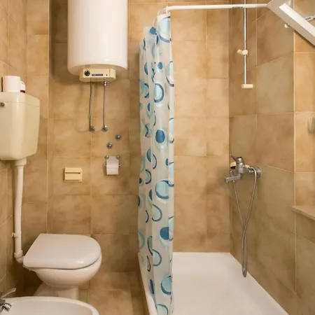Apartment Saul - Double Or Twin With Terrace And Sea View Cavtat