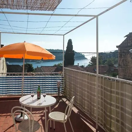 Saul - Double Or Twin With Terrace And Sea View *